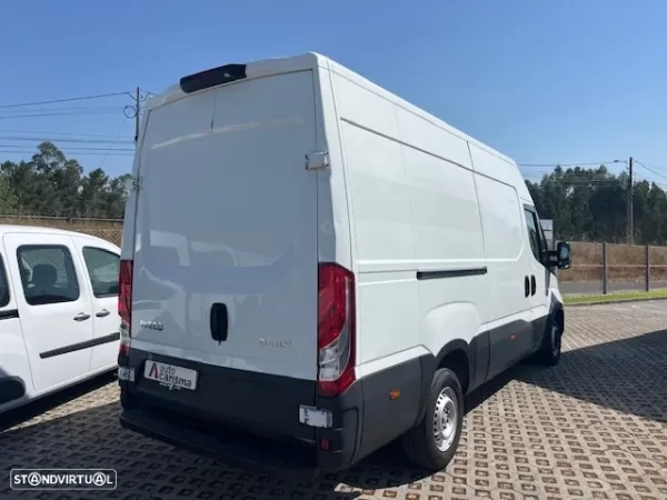 Iveco DAILY 140cv L3H2 (20 500€)