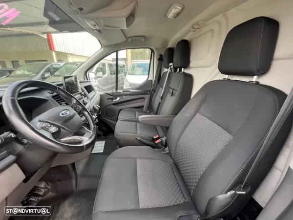 Ford TRANSIT CUSTOM 2.0 130cv (18 400€)
