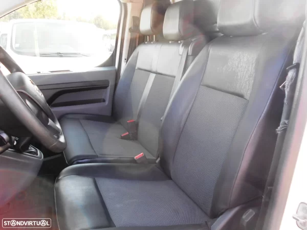 Opel VIVARO NOVO MODELO (16 300€)