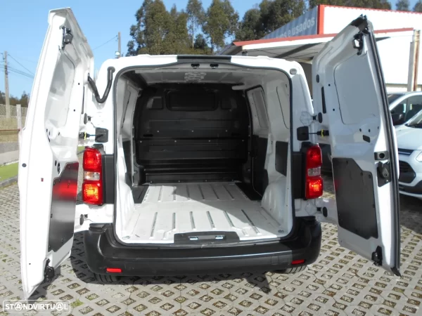 Opel VIVARO NOVO MODELO (16 300€)