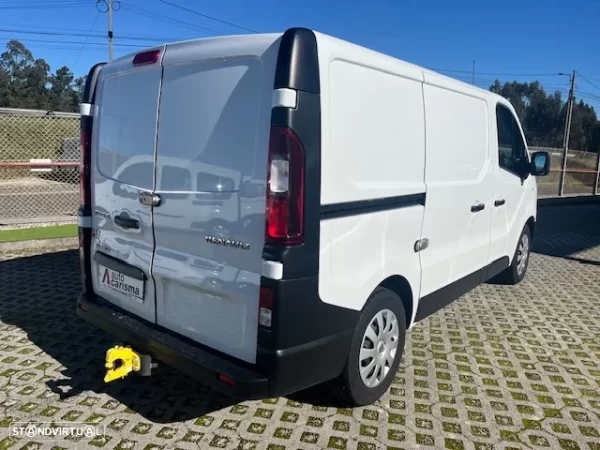 Renault TRAFIC 2.0 146 cv (15 900€)