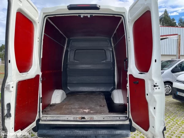 Iveco Daily 35-130 Kombi 6Lug. (18 900€)