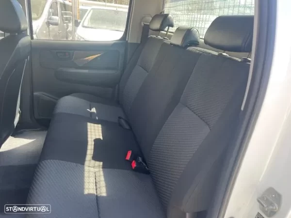 Toyota HILUX 144cv CAB/DUPLA COM AC (21 900€)