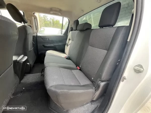 Toyota HILUX CAB/DUPLA 4x4 150cv (28 900€)