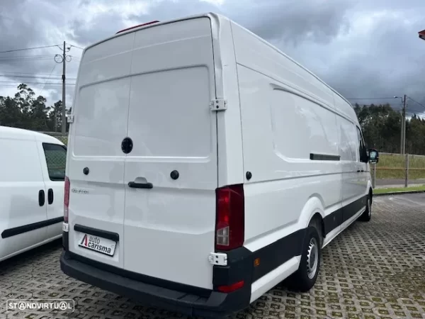 VW CRAFTER 140cv Extra Longa (18 400€)
