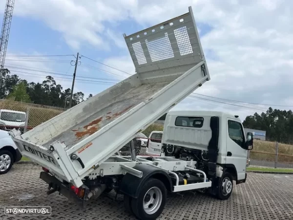Mitsubishi FUSO 3.0 150cv BASCULANTE (31 900€)