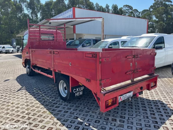 Toyota DYNA 3.0 144cv Especial transporte Viaturas (19 400€)