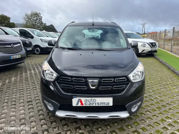 Dacia Lodgy 1.5 Blue dCi Stepway 7L 19 400€